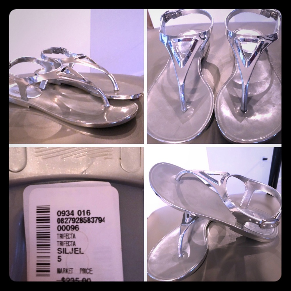 Stuart Weitzman trifecta sandals